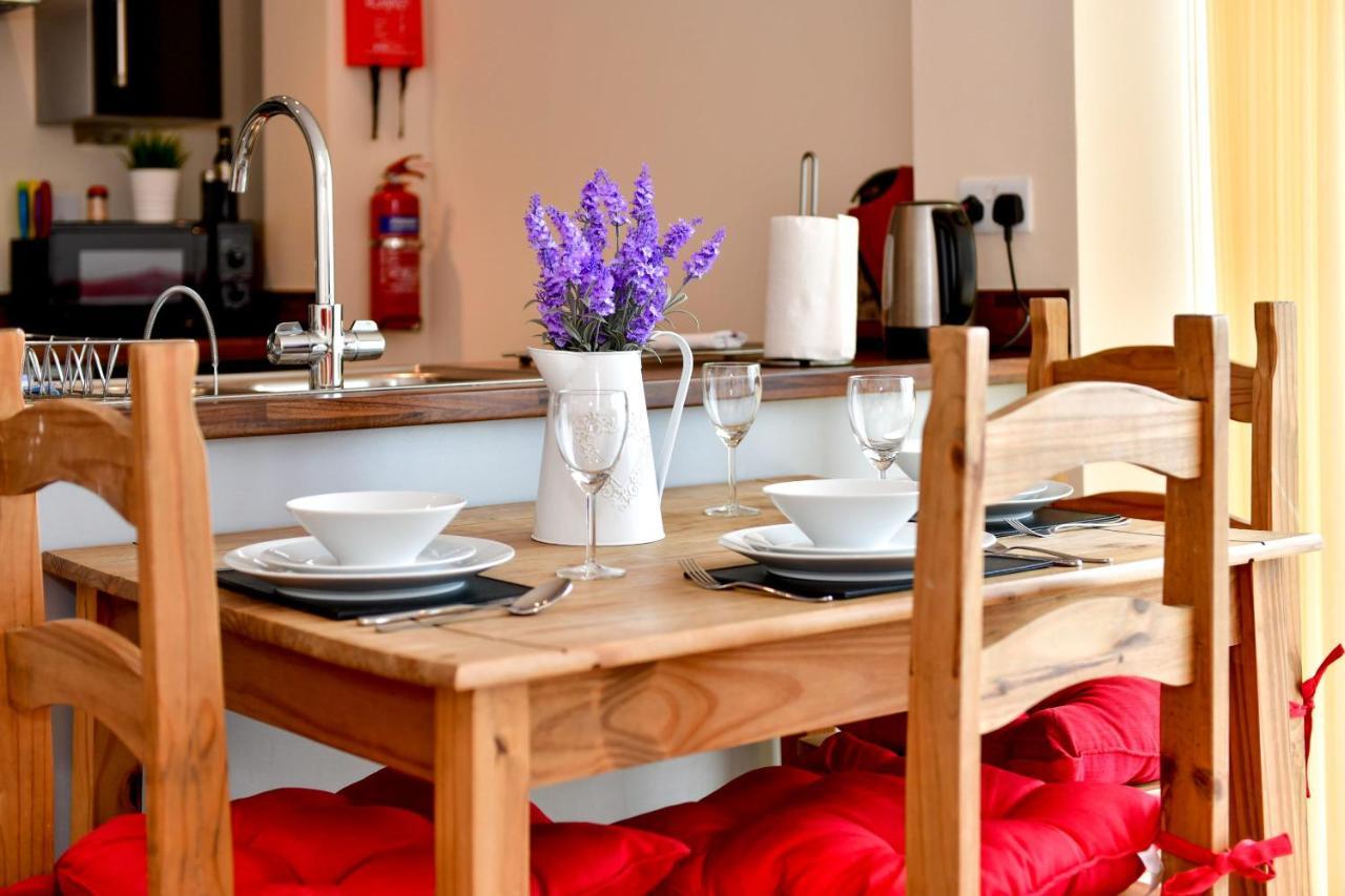 Meridian Quay Apartments, By Jsw Short Stay Swansea Eksteriør billede