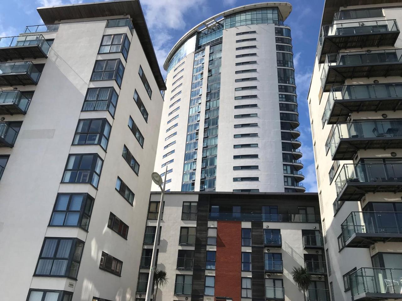 Meridian Quay Apartments, By Jsw Short Stay Swansea Eksteriør billede