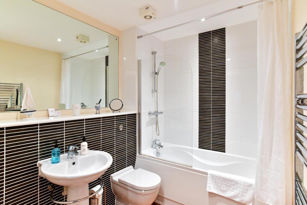 Meridian Quay Apartments, By Jsw Short Stay Swansea Eksteriør billede