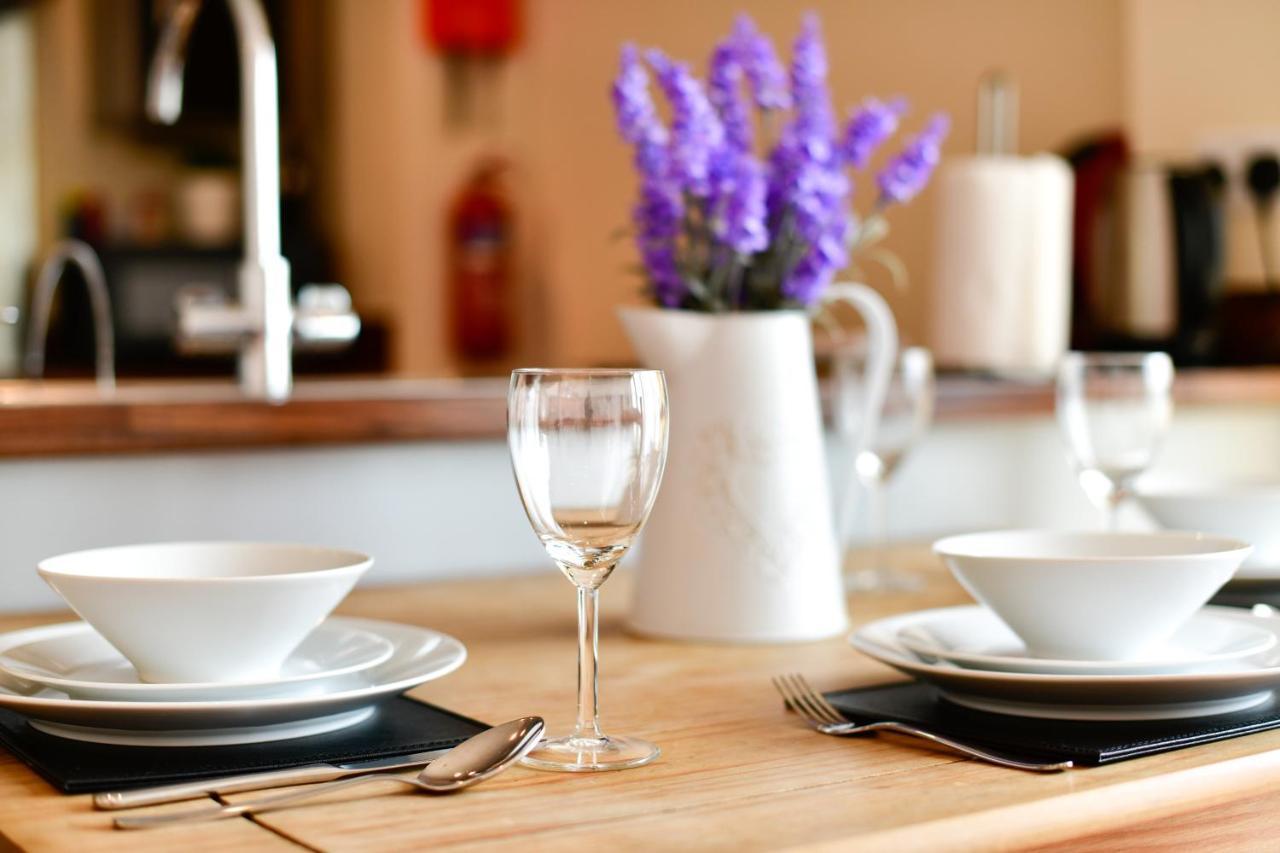 Meridian Quay Apartments, By Jsw Short Stay Swansea Eksteriør billede